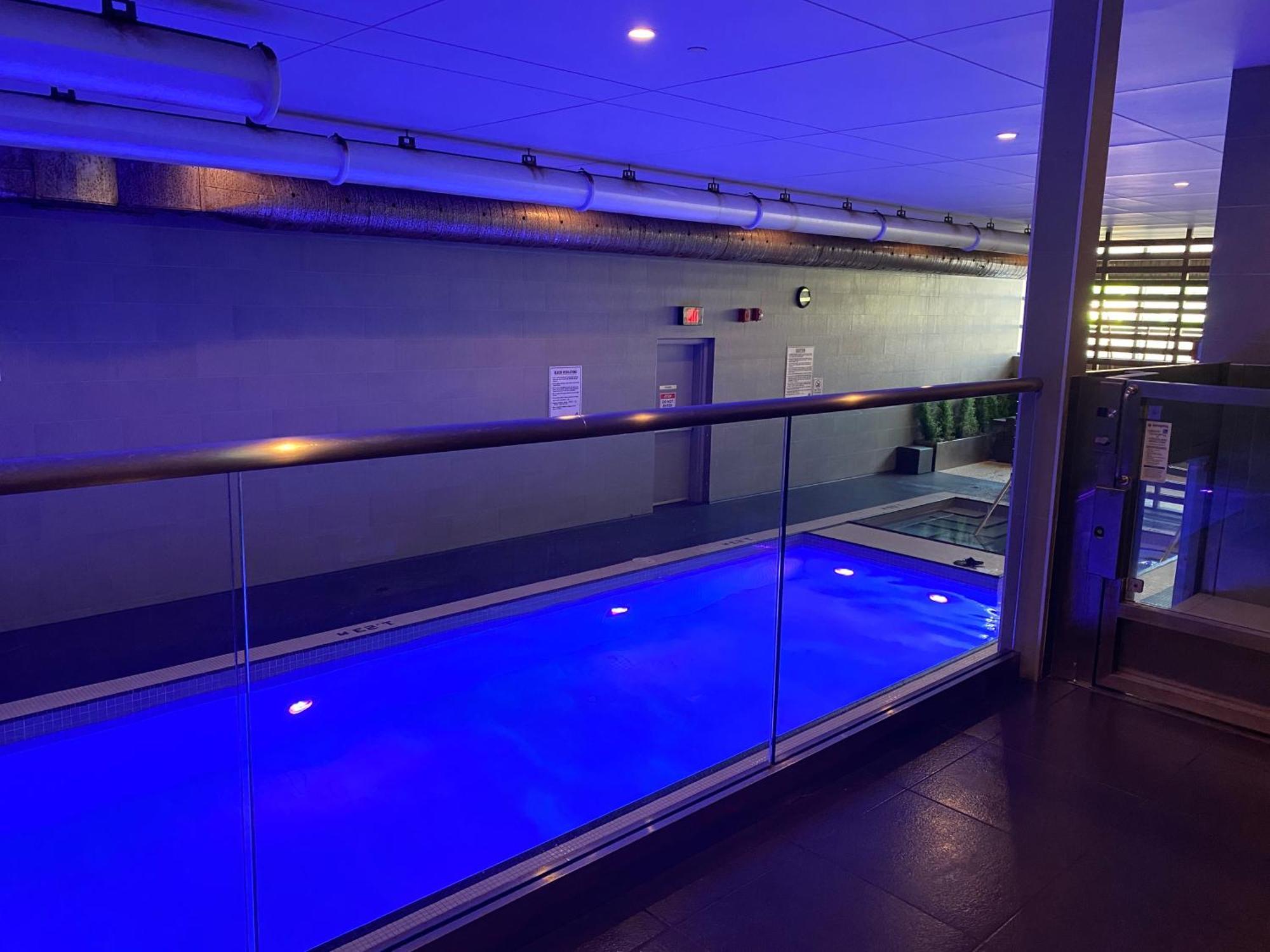 Family Oriented Downtown Toronto 2Bdrm Condo With Parking & Office Space Экстерьер фото